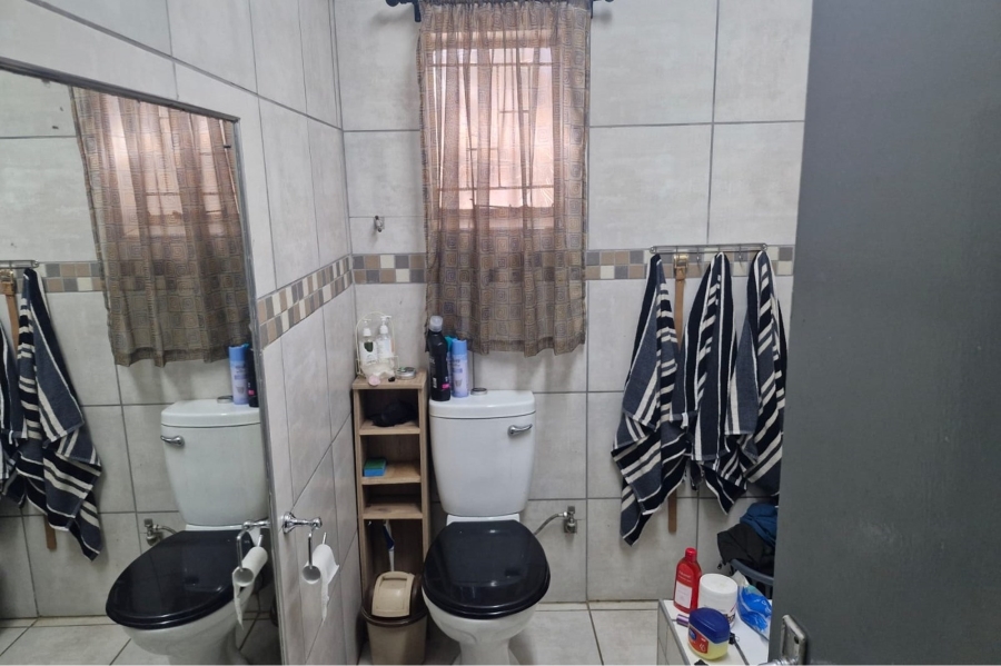 4 Bedroom Property for Sale in Randlespark North West